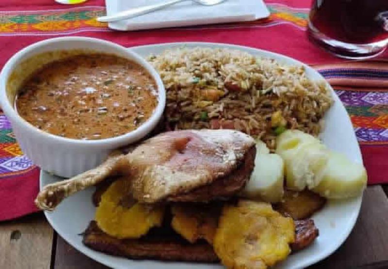 Chaufa Encantado - Picante de cuy (1/4)